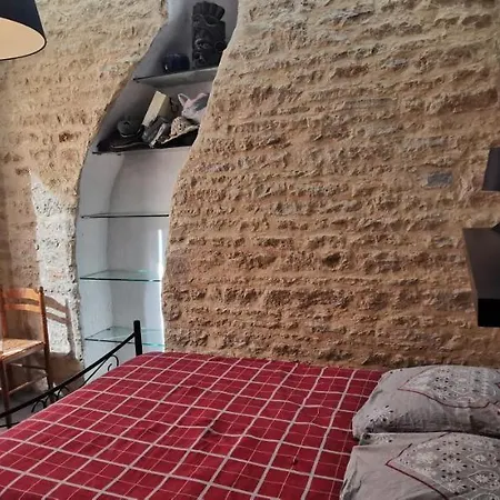 Apartment Cosyterroir Dijon: Gastronomic Getaway Near Arquebuse-gare Dijon